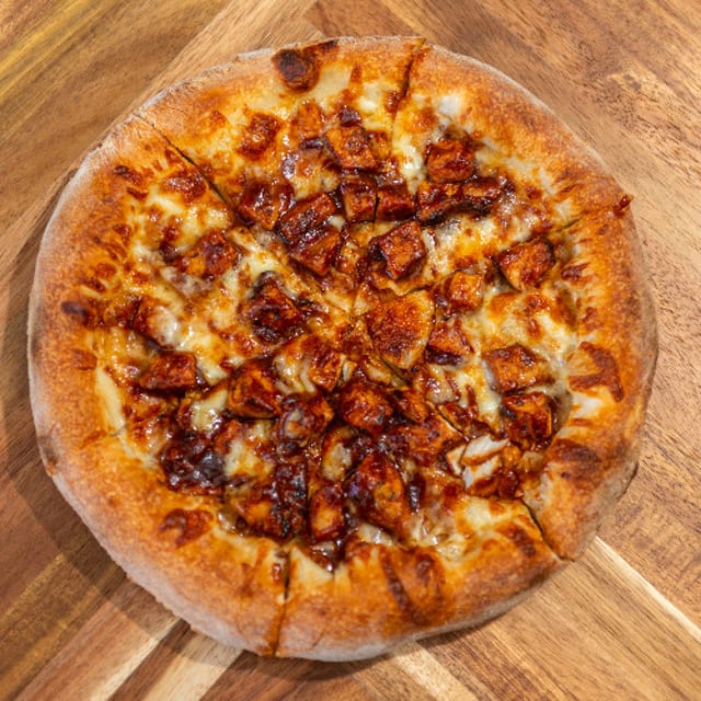 BBQ Chicken Pizza (XL 18").