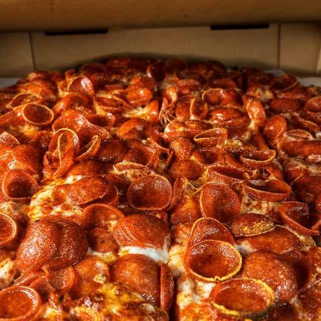 Chicago Tavern Pie (Small 10'').